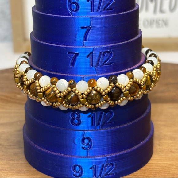 Gorgeous Artisan Handmade beaded bracelet - Picture 7 of 7